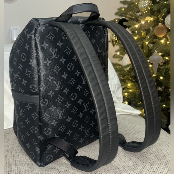 Louis Vuitton backpack - Picture 2 of 7